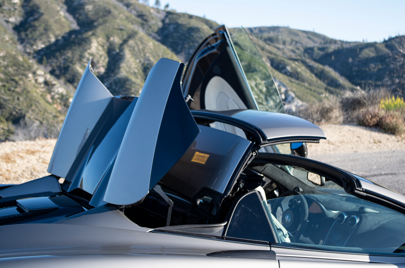 Illustration for article titled The 2018 McLaren 570S Spider Is More Extreme Than I Expected